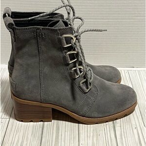 Sorel Cate Lace-Up Block Heel Boot Women's size 8